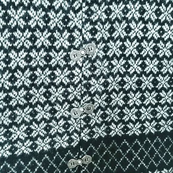 Vintage 90s Gap Wool Vest sz M Fair Isle Nordic Metal Clasp Front Mid Length - Picture 6 of 10